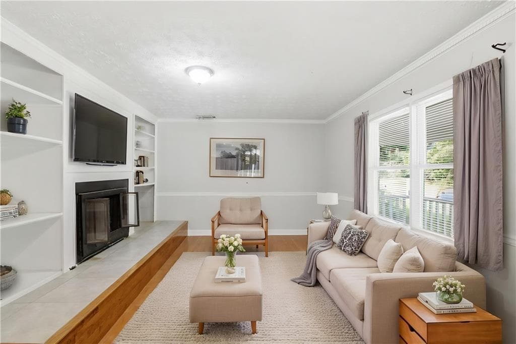 4 bedroom, 3 bathroom, 2,240 sq ft single family residence for sale at 2671 Pine Log Way, Buford, GA 30519 — photo 5
