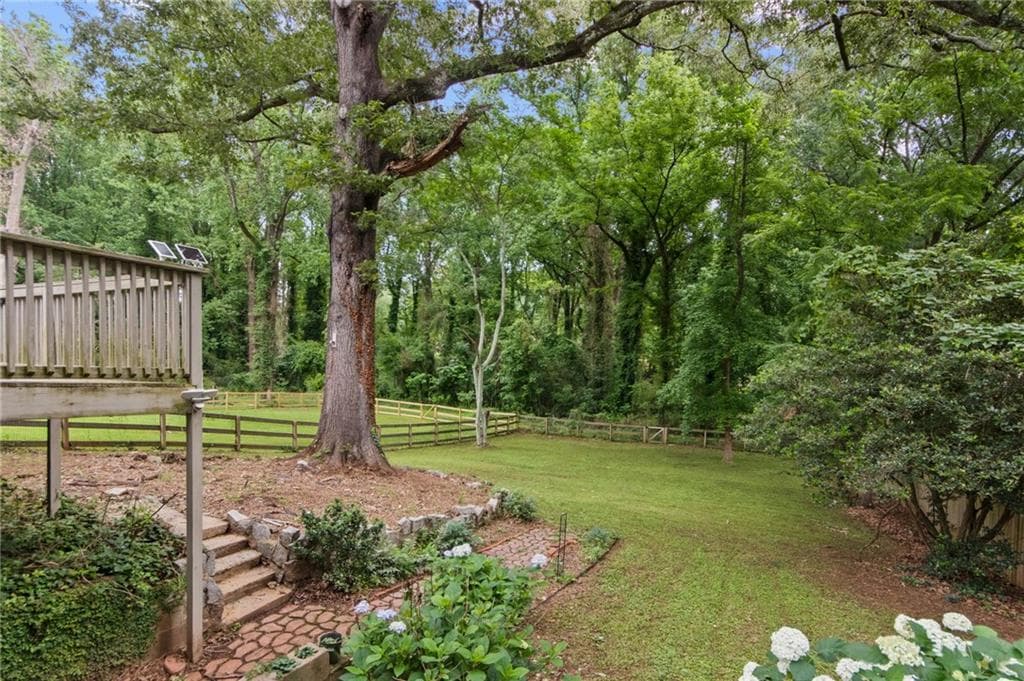 2 bedroom, 1 bathroom, 936 sq ft single family residence under contract at 1404 Cobb Branch Drive, Decatur, GA 30032 — photo 4