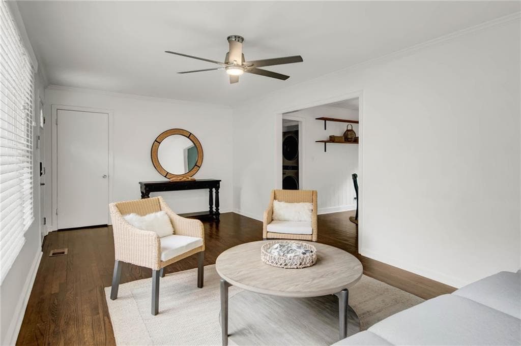 2 bedroom, 1 bathroom, 936 sq ft single family residence under contract at 1404 Cobb Branch Drive, Decatur, GA 30032 — photo 8