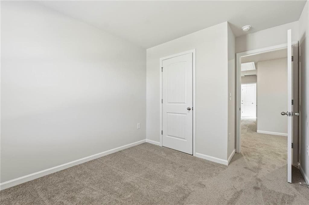 3 bedroom, 3 bathroom, 1,598 sq ft townhouse under contract at 8337 Columbia Court, Palmetto, GA 30268 — photo 4