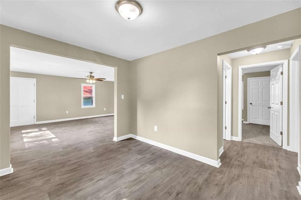 2 bedroom, 2 bathroom, 1,096 sq ft single family residence for sale at 266 Randall Street, Lavonia, GA 30553 — photo 6