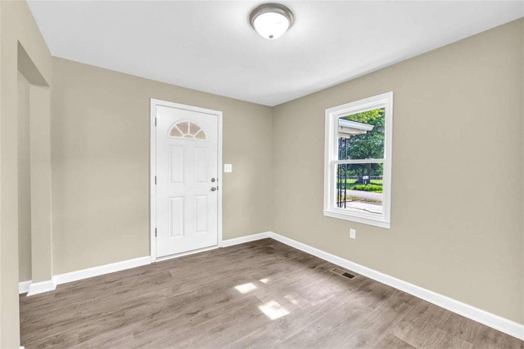 2 bedroom, 2 bathroom, 1,096 sq ft single family residence for sale at 266 Randall Street, Lavonia, GA 30553 — photo 8