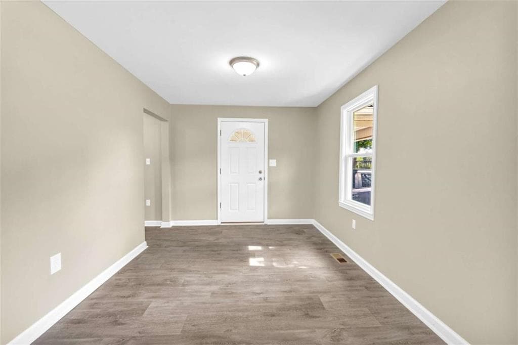2 bedroom, 2 bathroom, 1,096 sq ft single family residence for sale at 266 Randall Street, Lavonia, GA 30553 — photo 9