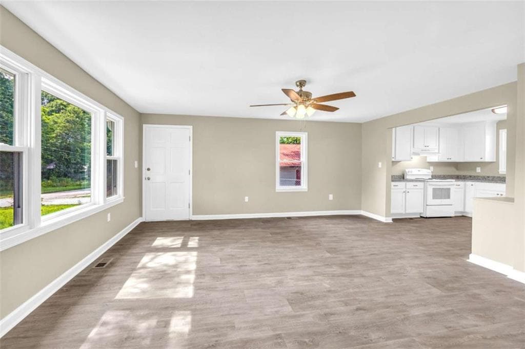 2 bedroom, 2 bathroom, 1,096 sq ft single family residence for sale at 266 Randall Street, Lavonia, GA 30553 — photo 10