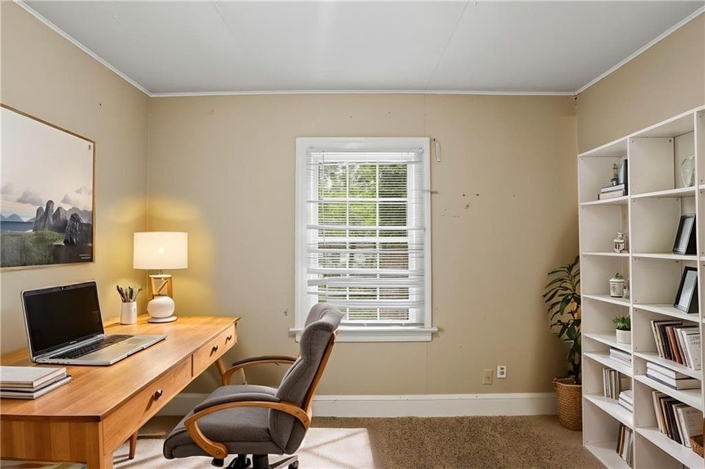 2 bedroom, 1 bathroom, 1,020 sq ft single family residence under contract at 2641 Sylvan Road, Atlanta, GA 30344 — photo 5