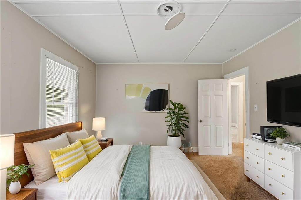 2 bedroom, 1 bathroom, 1,020 sq ft single family residence under contract at 2641 Sylvan Road, Atlanta, GA 30344 — photo 7