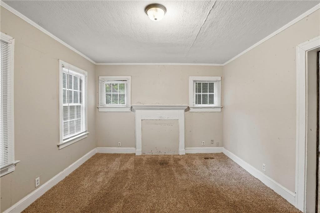 2 bedroom, 1 bathroom, 1,020 sq ft single family residence under contract at 2641 Sylvan Road, Atlanta, GA 30344 — photo 8