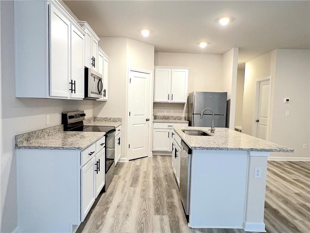 3 bedroom, 3 bathroom, 1,740 sq ft townhouse for rent at 4141 Oakwood Ter Court, Oakwood, GA 30566 for $2,000 a month — photo 9