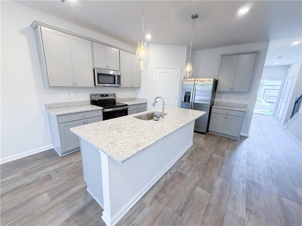 3 bedroom, 3 bathroom, 1,742 sq ft townhouse for rent at 5296 Magnolia Grove Way, Gainesville, GA 30504 for $1,950 a month — photo 4