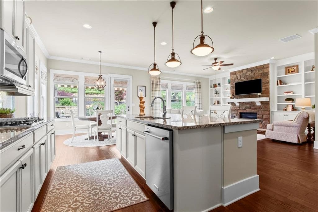 4 bedroom, 4 bathroom, 3,023 sq ft single family residence for sale at 406 Horizon Trail, Canton, GA 30114 — photo 10