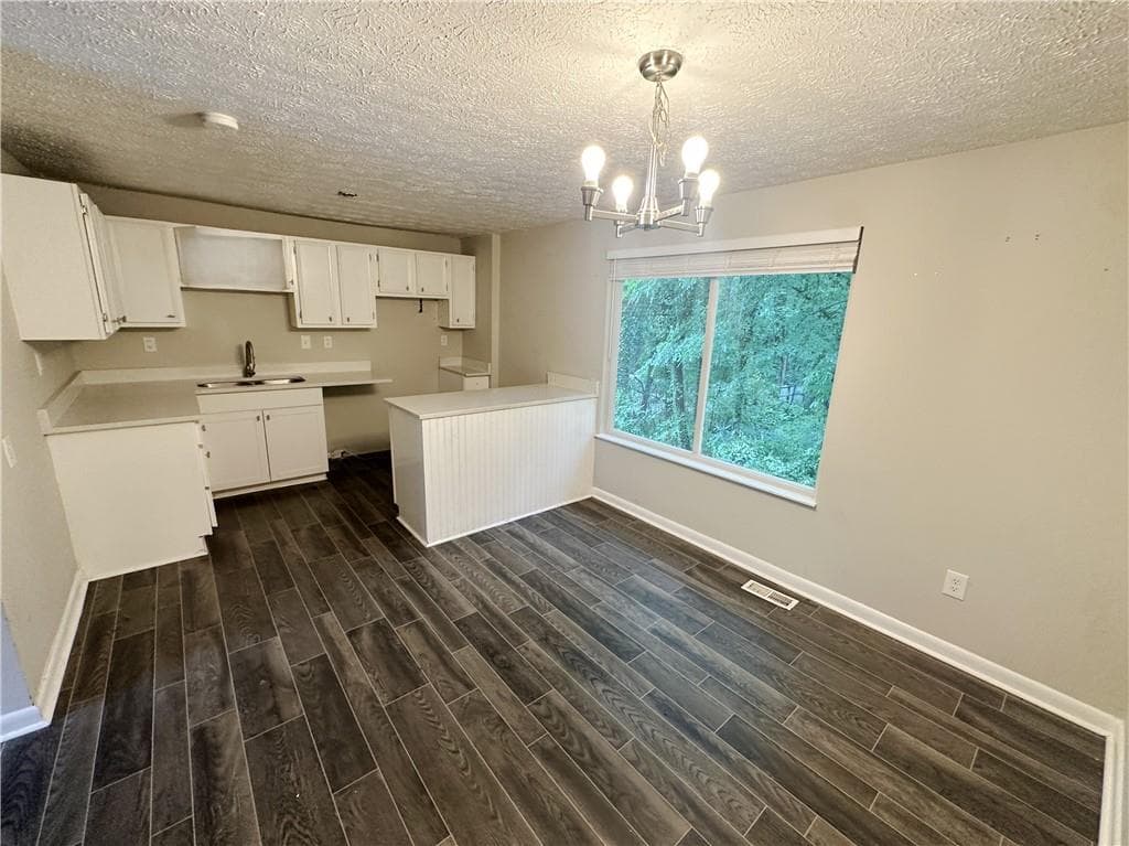 3 bedroom, 2 bathroom, 1,368 sq ft single family residence for sale at 5321 Tasman Trail, Lithonia, GA 30038 — photo 8