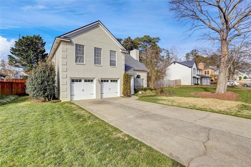 3 bedroom, 3 bathroom, 1,395 sq ft single family residence under contract at 4120 Pineset Drive, Alpharetta, GA 30022 — photo 4