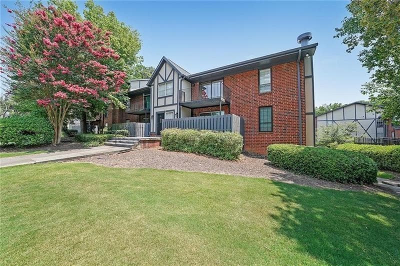 1 bedroom, 2 bathroom, 797 sq ft condominium for sale at 6851 Roswell Road O3, Atlanta, GA 30328 — photo 7