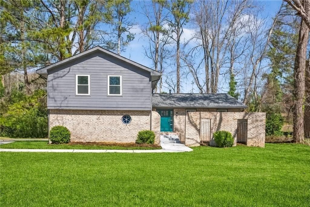 3940 Pinehurst Valley Drive, Decatur, GA 30034 — most recent listing photo