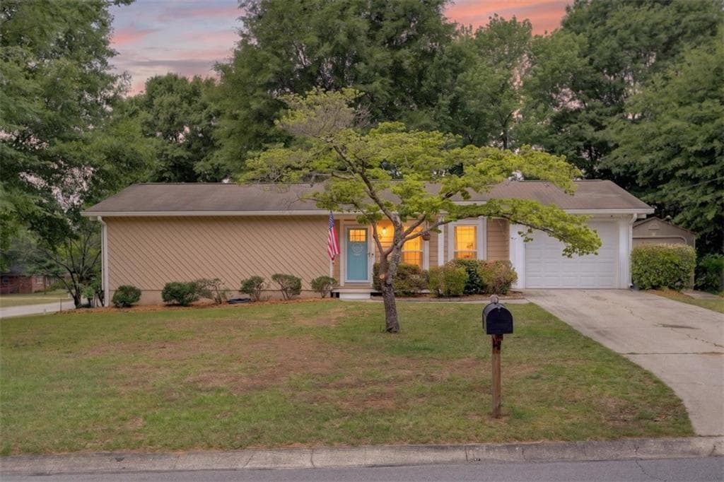 3 bedroom, 2 bathroom, 1,333 sq ft single family residence for sale at 1783 Riverridge Drive, Conyers, GA 30012