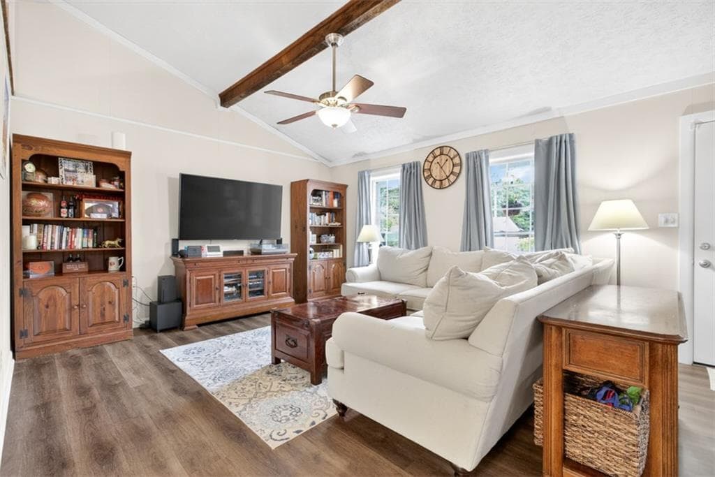 3 bedroom, 2 bathroom, 1,333 sq ft single family residence for sale at 1783 Riverridge Drive, Conyers, GA 30012 — photo 6