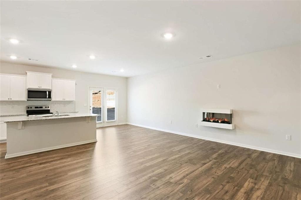 4 bedroom, 3 bathroom, 1,877 sq ft townhouse for rent at 17 Rustin Ridge, Dahlonega, GA 30533 for $2,600 a month — photo 4