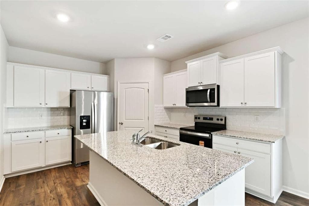 4 bedroom, 3 bathroom, 1,877 sq ft townhouse for rent at 17 Rustin Ridge, Dahlonega, GA 30533 for $2,600 a month — photo 5