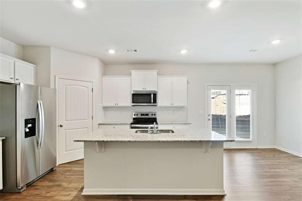 4 bedroom, 3 bathroom, 1,877 sq ft townhouse for rent at 17 Rustin Ridge, Dahlonega, GA 30533 for $2,600 a month — photo 6