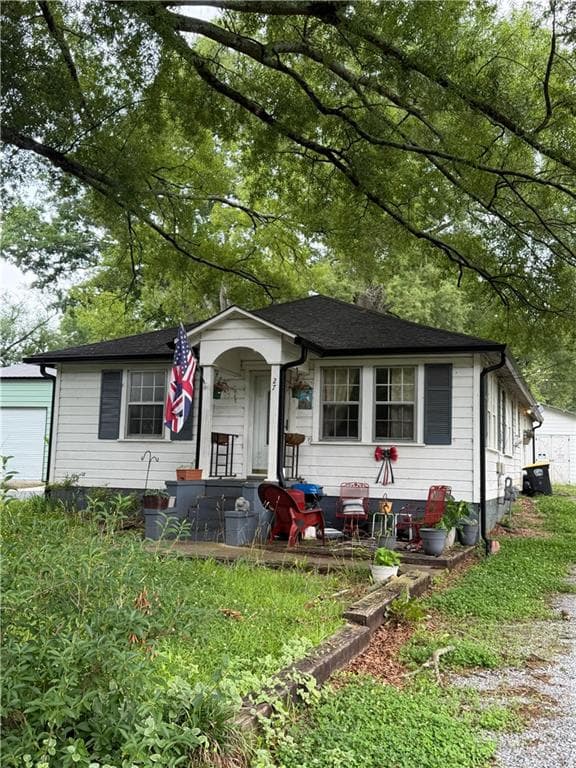 4 bedroom, 2 bathroom, 1,552 sq ft single family residence for sale at 27 Willingham Street, Rome, GA 30161