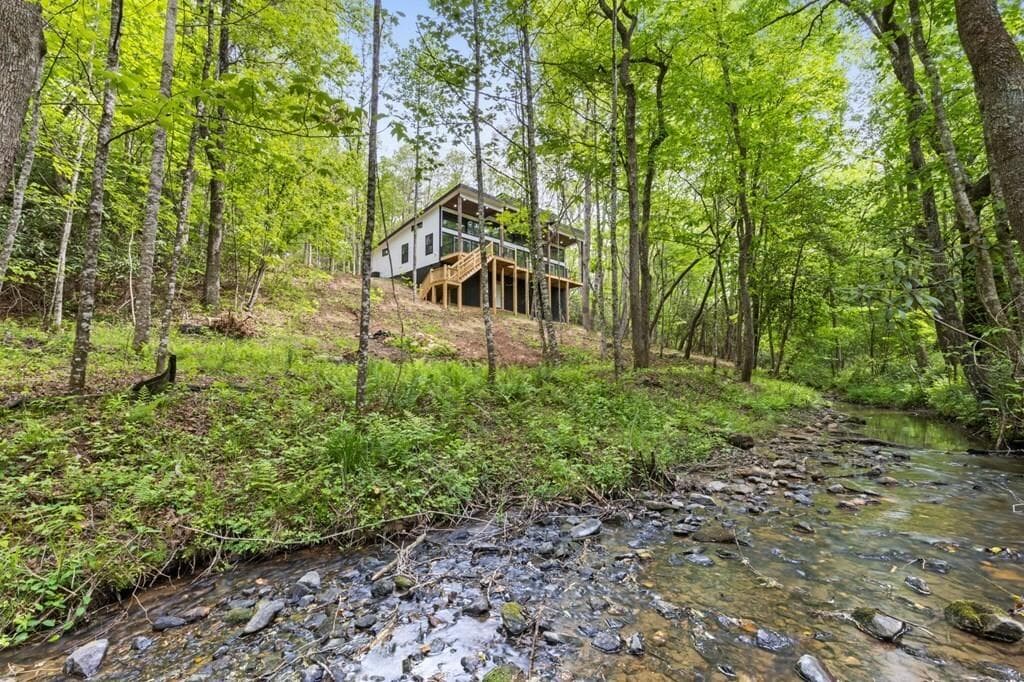 2 bedroom, 2 bathroom single family residence for sale at 148 Brookwood Drive, Blue Ridge, GA 30513 — photo 3