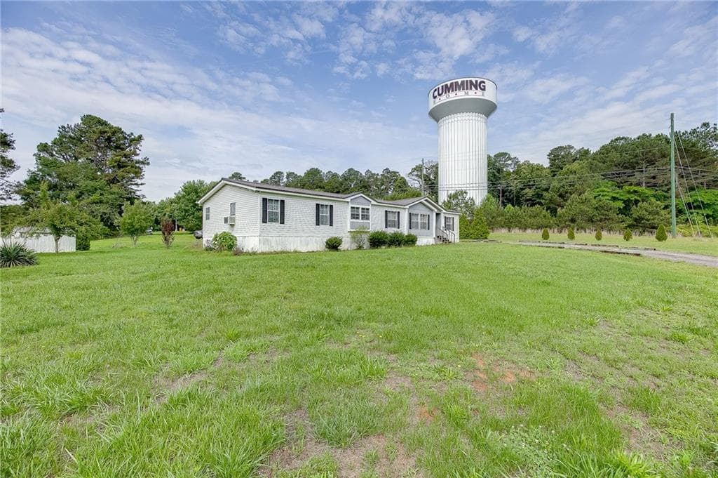 single family residence for sale at 4275 Matt Highway, Cumming, GA 30028 — photo 5