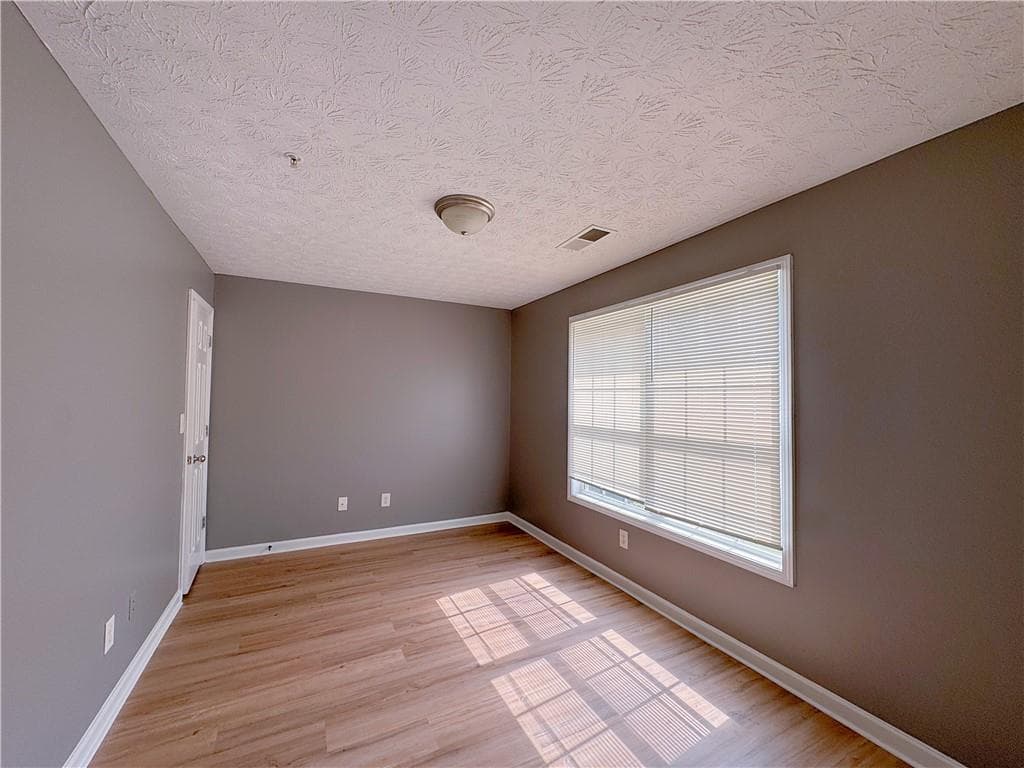 3 bedroom, 2 bathroom, 1,344 sq ft townhouse for sale at 1430 Eastmont Drive, Conyers, GA 30012 — photo 8