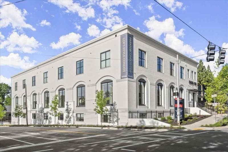 1 bedroom, 1 bathroom, 632 sq ft condominium for sale at 108 Park Place Unit 107, Decatur, GA 30030