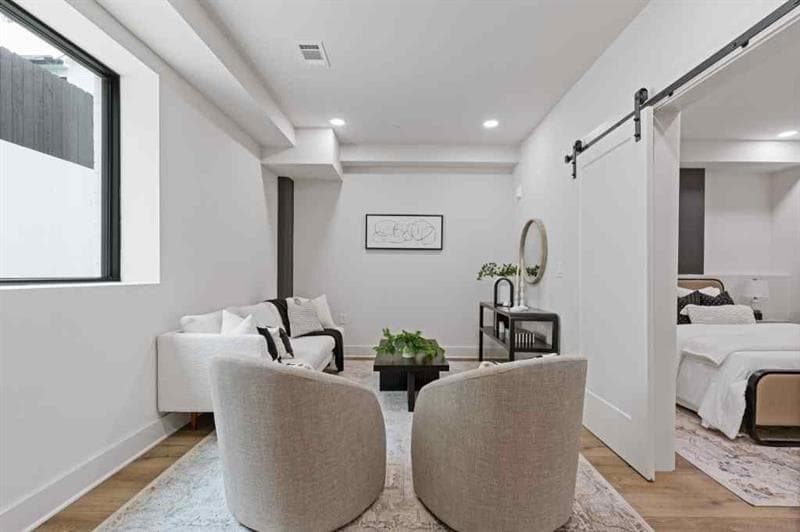 1 bedroom, 1 bathroom, 632 sq ft condominium for sale at 108 Park Place Unit 103, Decatur, GA 30030 — photo 6