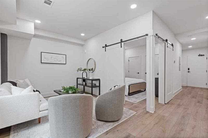 1 bedroom, 1 bathroom, 632 sq ft condominium for sale at 108 Park Place Unit 103, Decatur, GA 30030 — photo 7