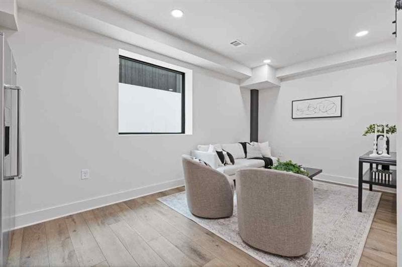 1 bedroom, 1 bathroom, 632 sq ft condominium for sale at 108 Park Place Unit 103, Decatur, GA 30030 — photo 8