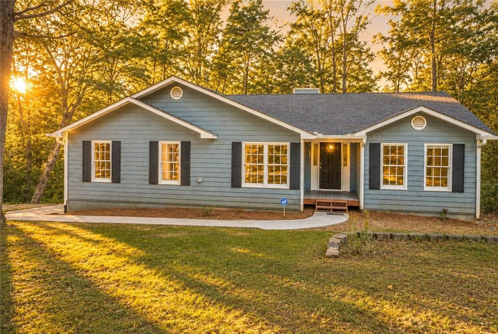 3 bedroom, 3 bathroom, 3,012 sq ft single family residence for sale at 164 Mossburg Trail, Jasper, GA 30143