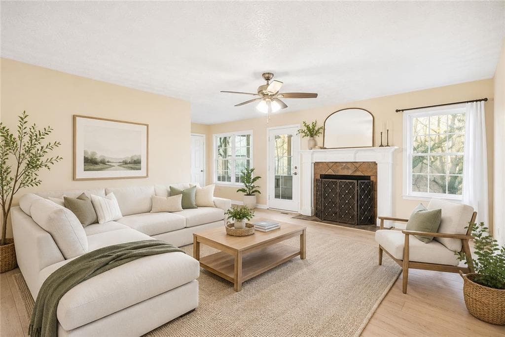 3 bedroom, 3 bathroom, 3,012 sq ft single family residence for sale at 164 Mossburg Trail, Jasper, GA 30143 — photo 2