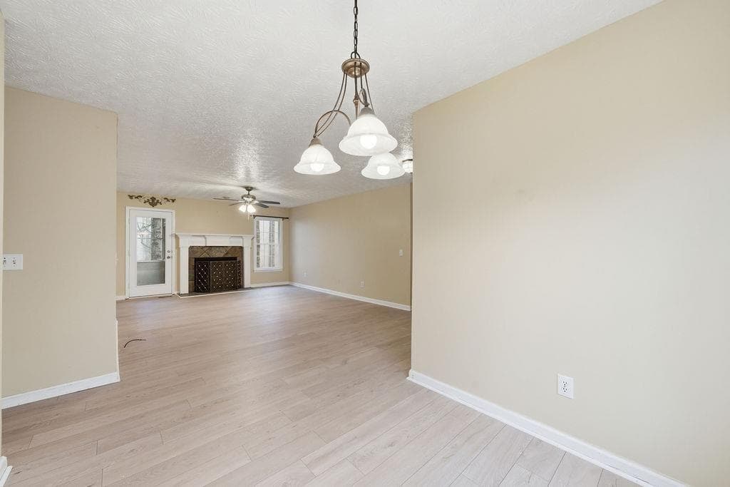 3 bedroom, 3 bathroom, 3,012 sq ft single family residence for sale at 164 Mossburg Trail, Jasper, GA 30143 — photo 9