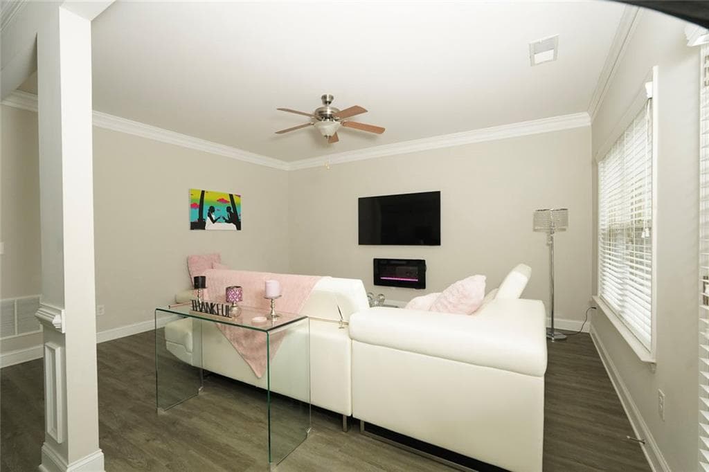 4 bedroom, 3 bathroom, 2,199 sq ft single family residence for sale at 5248 Halcyon Court, Morrow, GA 30260 — photo 4