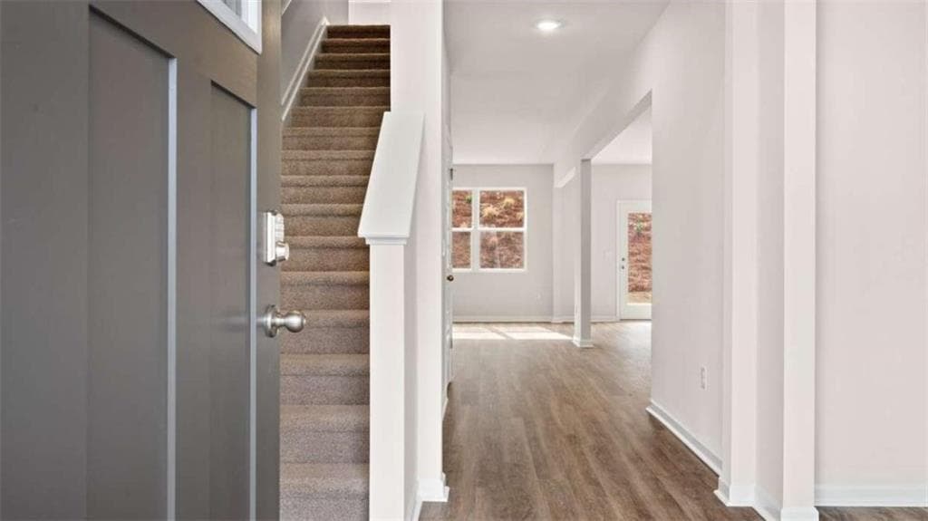 5 bedroom, 3 bathroom, 3,227 sq ft single family residence for sale at 2261 Edgecombe, Dacula, GA 30019 — photo 2