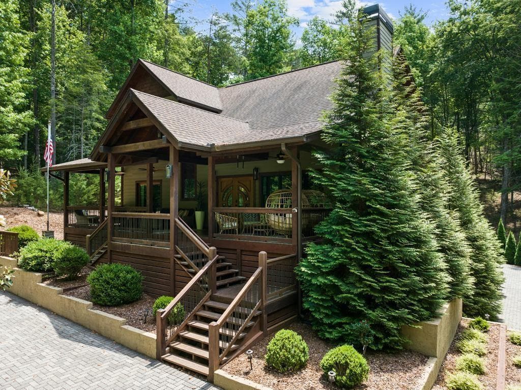 4 bedroom, 4 bathroom, 3,962 sq ft single family residence for sale at 91 River Road, Cherry Log, GA 30522 — photo 2