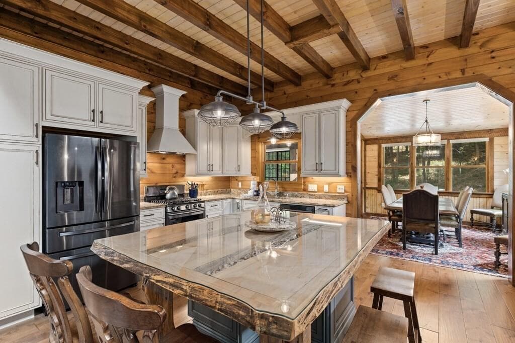 4 bedroom, 4 bathroom, 3,962 sq ft single family residence for sale at 91 River Road, Cherry Log, GA 30522 — photo 7