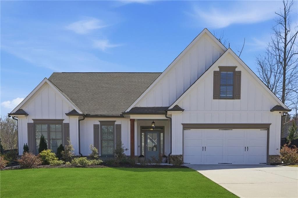 3 bedroom, 3 bathroom, 2,599 sq ft single family residence for sale at 6535 Serene Way, Dawsonville, GA 30534