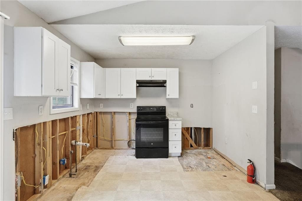 4 bedroom, 2 bathroom, 1,760 sq ft single family residence for sale at 1648 Olde Oak Drive, Lithia Springs, GA 30122 — photo 7