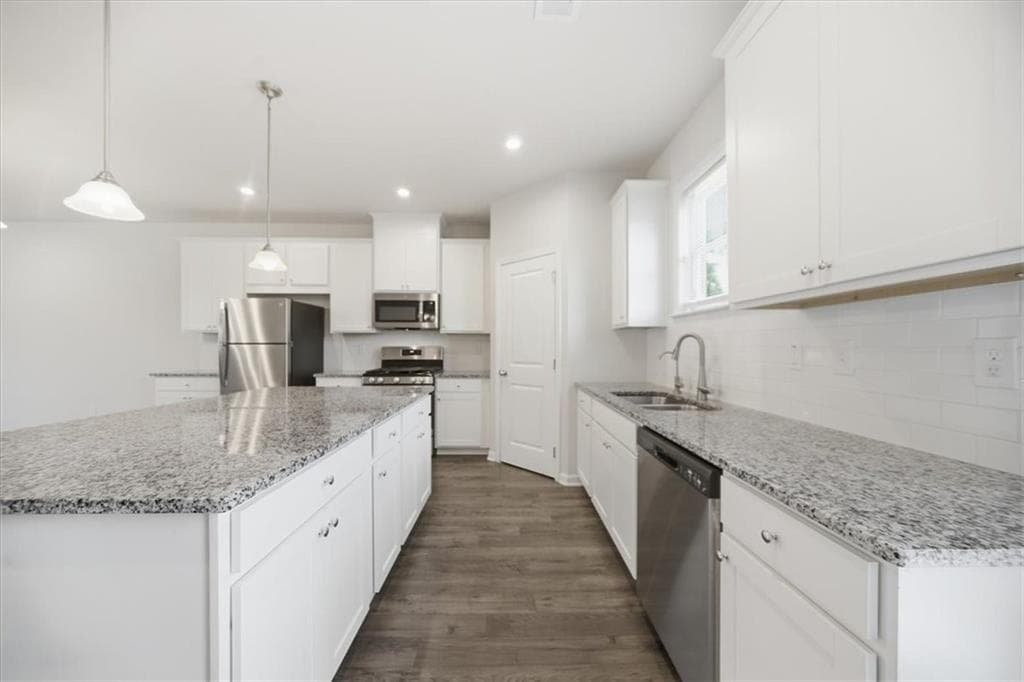 3 bedroom, 3 bathroom, 1,897 sq ft townhouse for sale at 4192 Moncure Drive, Lilburn, GA 30047 — photo 8