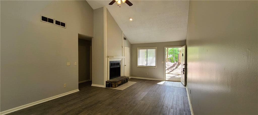 2 bedroom, 2 bathroom triplex for rent at 966 Amberly Drive B, Norcross, GA 30093 for $1,690 a month — photo 5