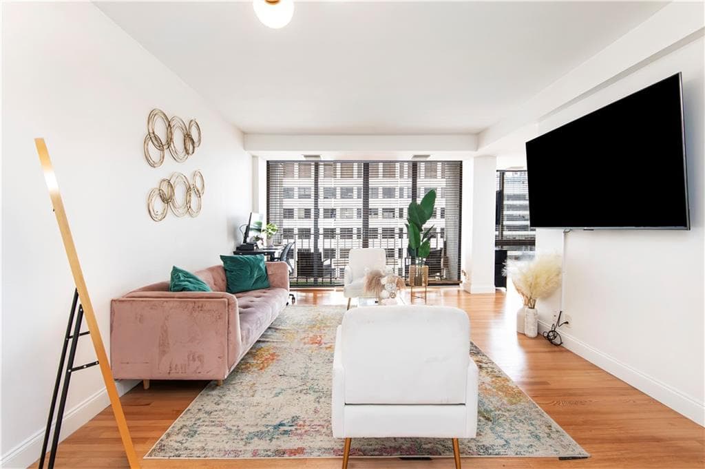 1 bedroom, 1 bathroom, 862 sq ft condominium for sale at 145 15th Street 1402, Atlanta, GA 30309 — photo 6