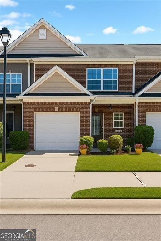 2 bedroom, 3 bathroom, 1,590 sq ft townhouse for sale at 2555 Flat Shoals Road 1604, Atlanta, GA 30127 — photo 2