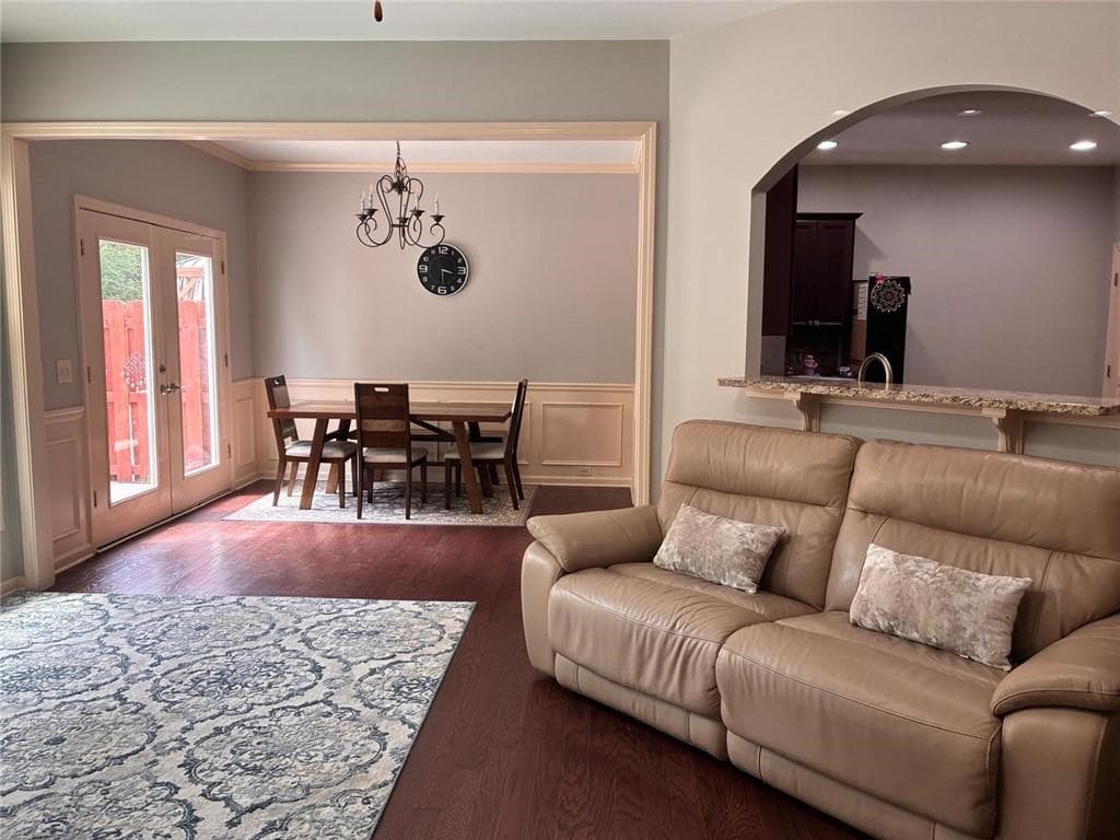 3 bedroom, 3 bathroom, 1,872 sq ft townhouse under contract at 615 Township Circle, Alpharetta, GA 30004 — photo 5