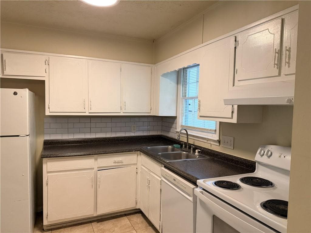 2 bedroom, 4 bathroom quadruplex for rent at 728 Burnt Creek Drive B, Lilburn, GA 30047 for $1,550 a month — photo 6