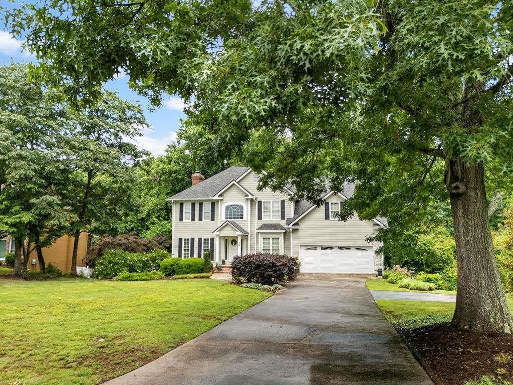 5 bedroom, 3 bathroom, 3,504 sq ft single family residence for sale at 12 Coventry Drive, Rome, GA 30161 — photo 6