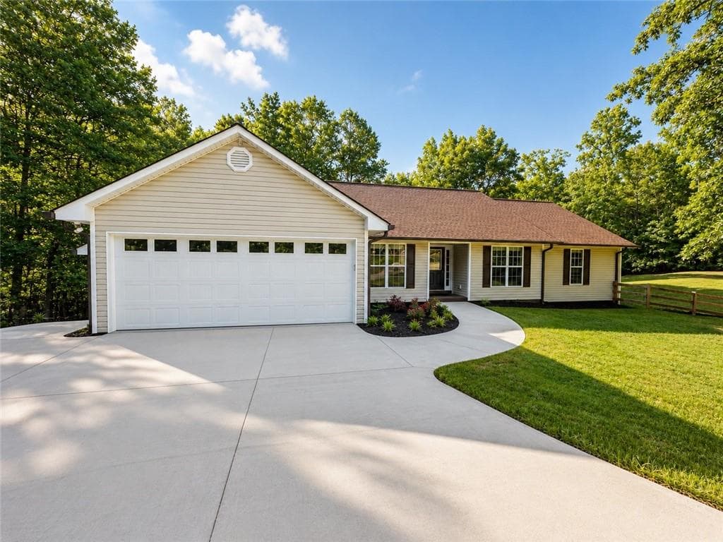 4 bedroom, 3 bathroom, 2,260 sq ft single family residence for sale at 200 Heard Road, Canton, GA 30114