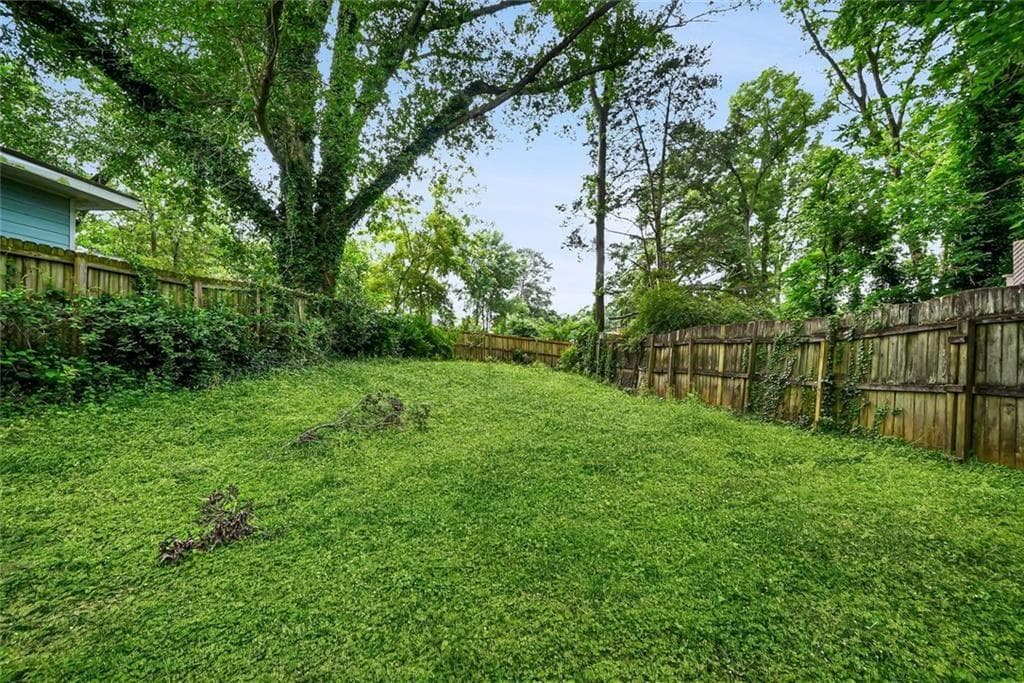 2 bedroom, 1 bathroom, 728 sq ft single family residence for sale at 709 Francis Avenue, Atlanta, GA 30312 — photo 6