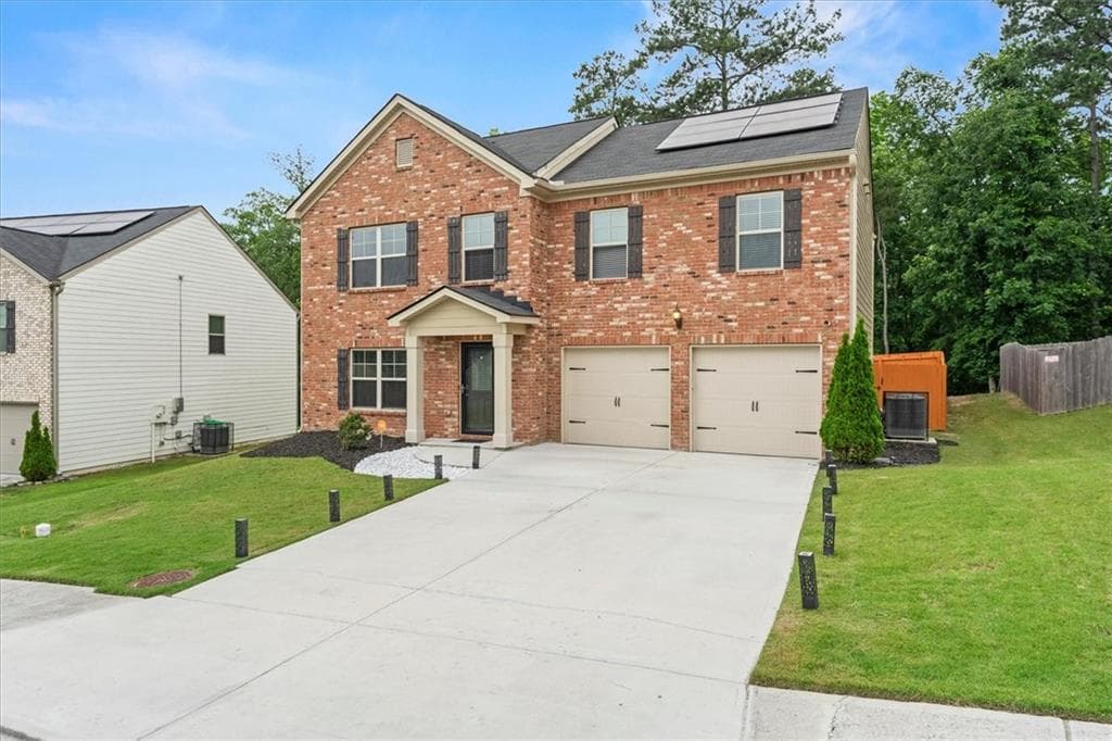 4 bedroom, 3 bathroom, 2,272 sq ft single family residence for sale at 6550 Beaver Creek Trail, Atlanta, GA 30349 — photo 2